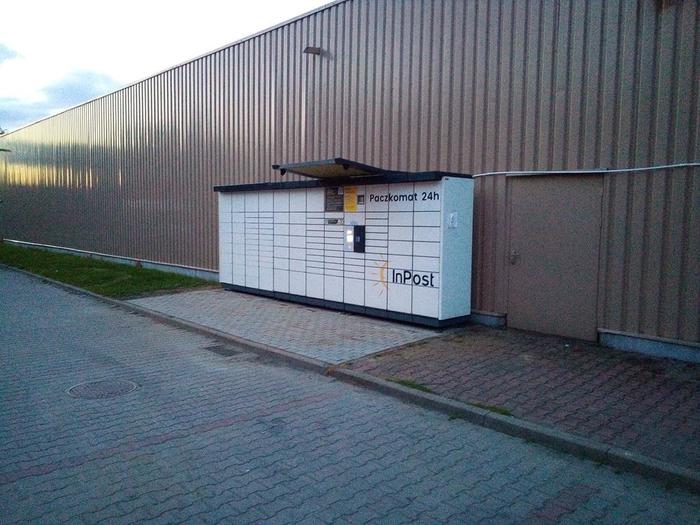 Paczkomat DZI02N Przy sklepie Intermarche