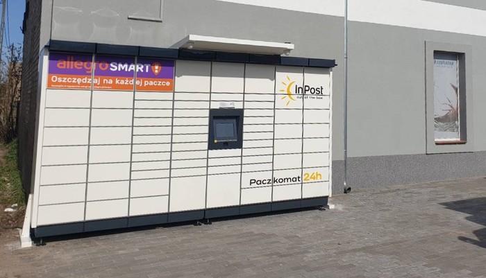 Paczkomat DZIR01M przy sklepie