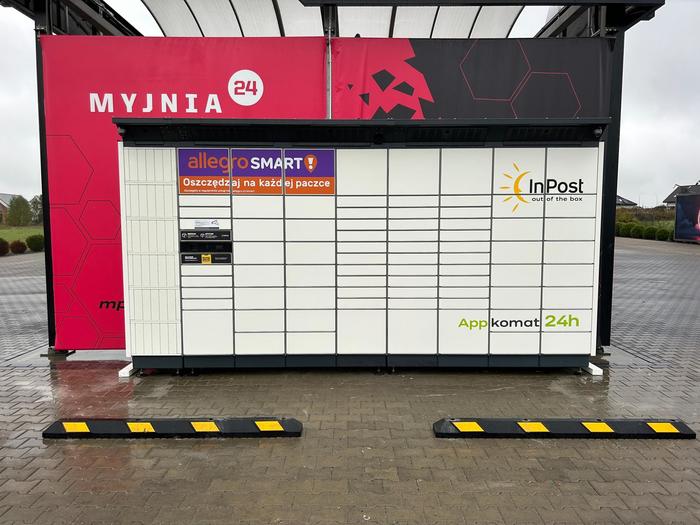Paczkomat DZL01BAPP Przy myjni bezdotykowej, wjazd od strony ulicy Lidzbarska