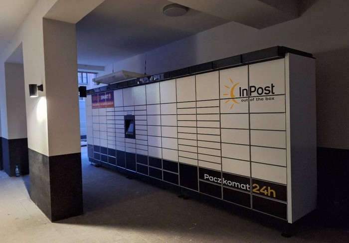 Parcel Locker ELB32M Wjazd na parking