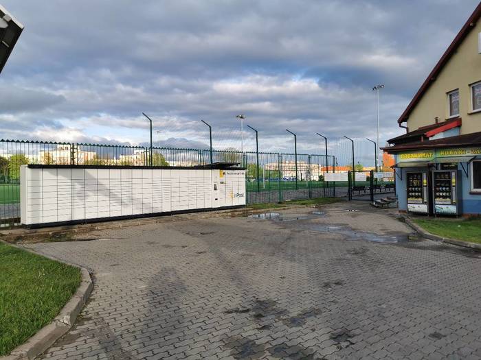 Paczkomat ELK03A Przy basenie Mosir