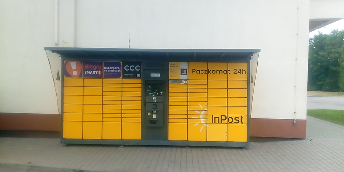 Paczkomat FACI01G Przy sklepie spożywczym ROLA