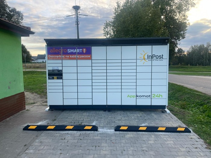 Parcel Locker FRAN01BAPP przy sklepie spożywczym