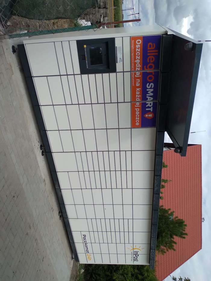 Paczkomat GAS01M Na posesji prywatnej