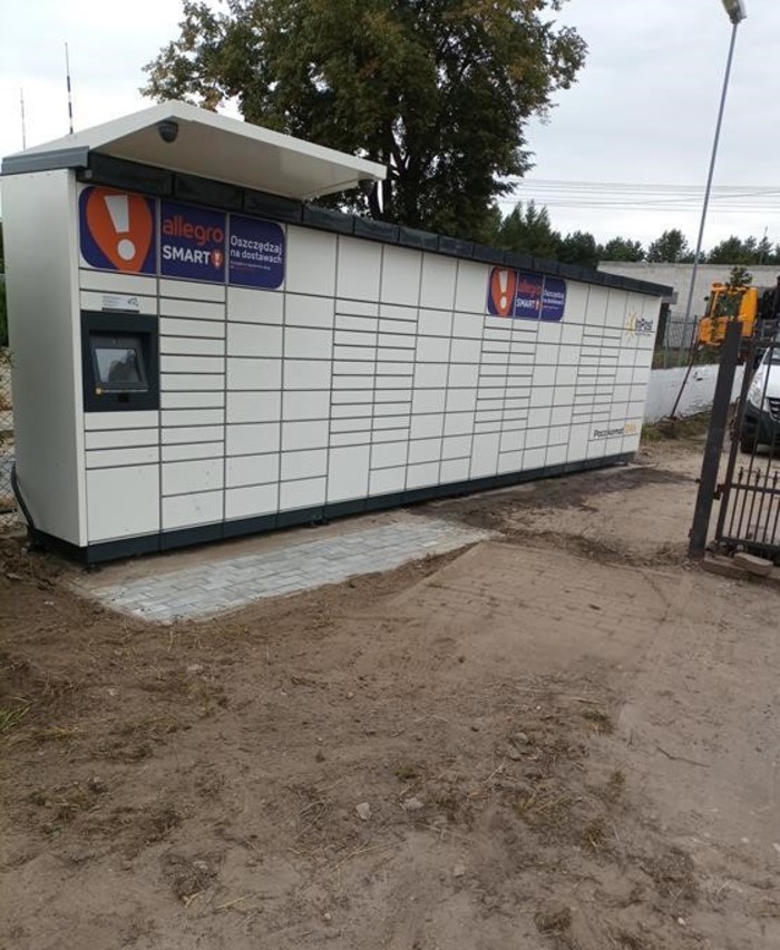 Parcel Locker GDA124M Przy budynku usługowym