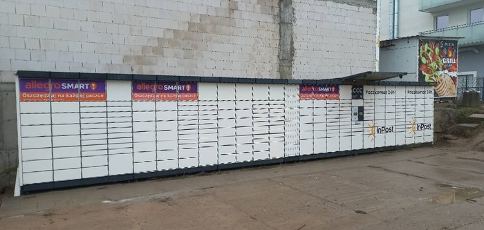 Paczkomat GDA14N Przy budynku usługowym