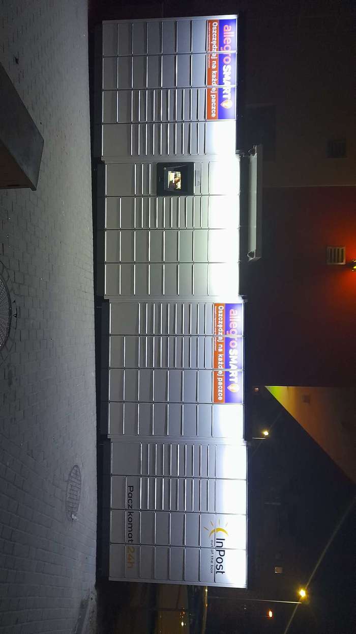 Paczkomat GDA169M Parking koło Żabki