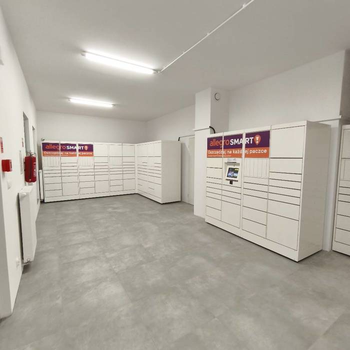 Paczkomat GDA20H w lokalu użytkowym