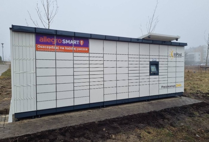 Paczkomat GDA218M Przy budynkach mieszkalnych