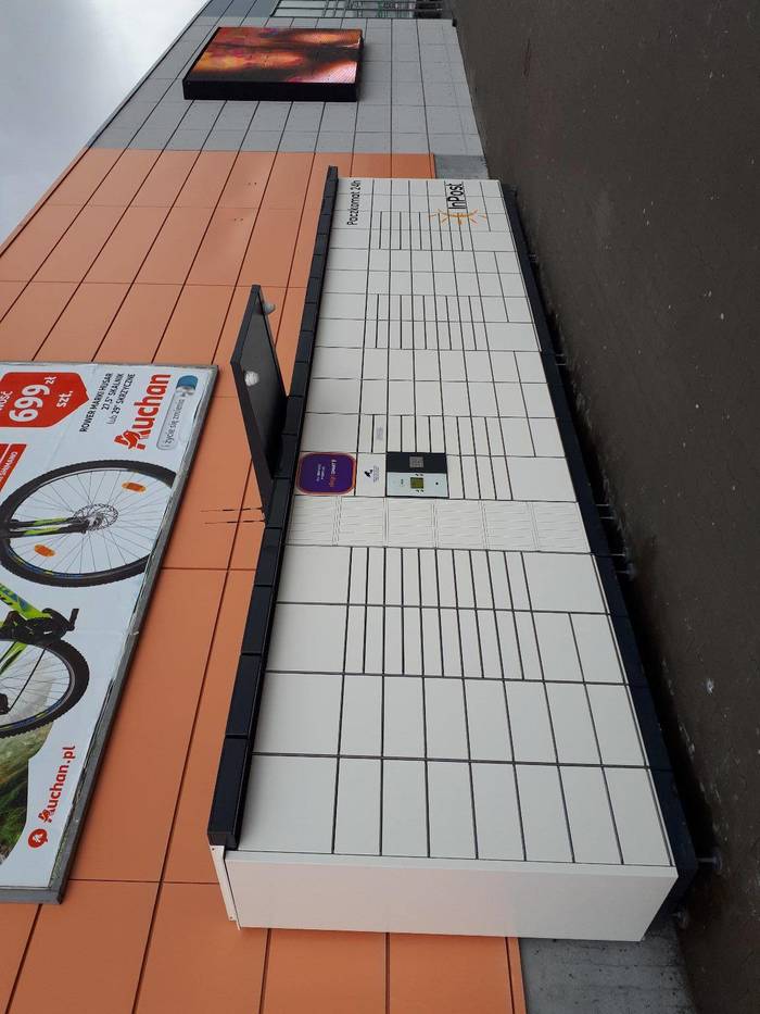 Parcel Locker GDA50N Przy KFC