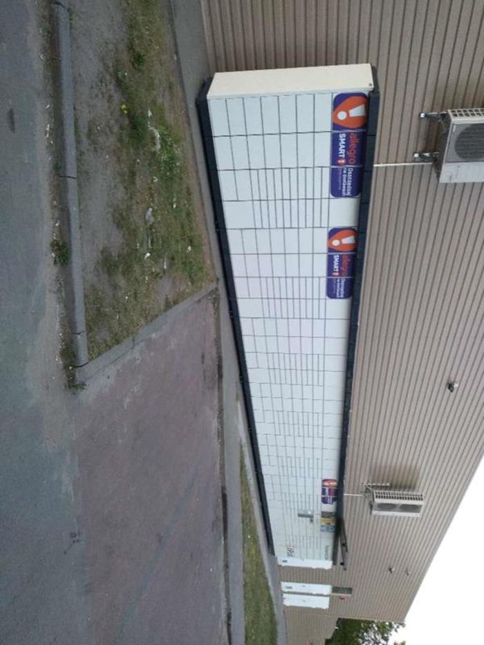Paczkomat GDB02N przy markecie Intermarche