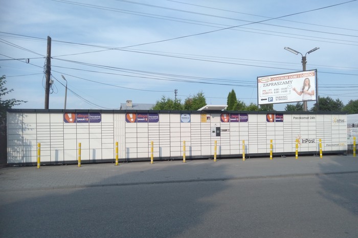 Paczkomat GDW01N Parking przy Hurtowni Chomik