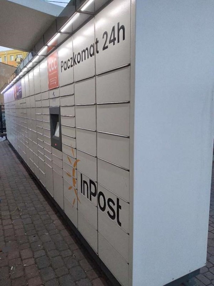 Paczkomat GDY01M Przy sklepie Żabka