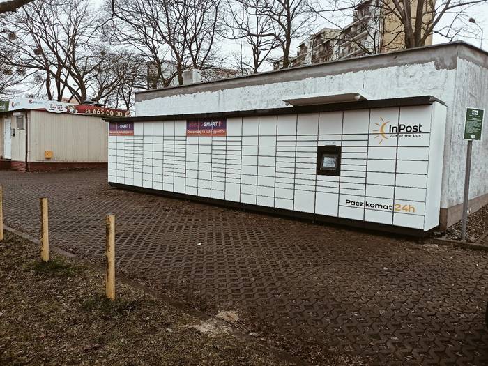 Paczkomat GDY108M Za kwiaciarnią