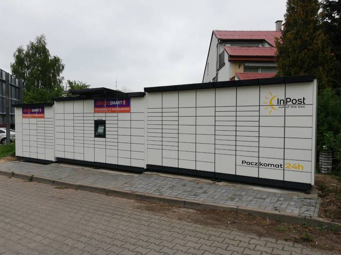 Paczkomat GDY109M Przy parkingu