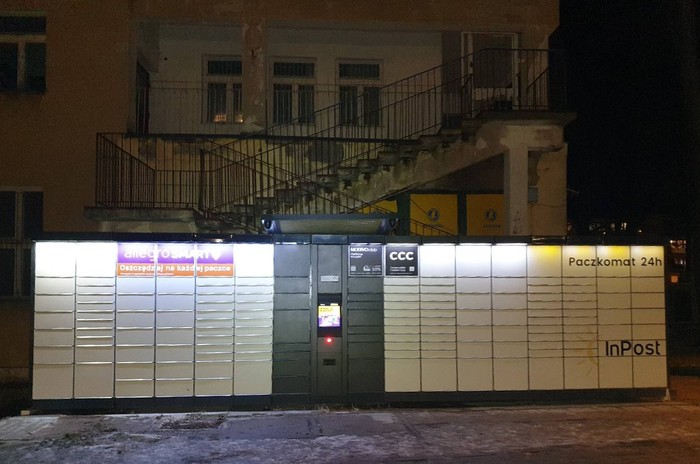 Paczkomat GDY19A Przy sklepie spożywczym