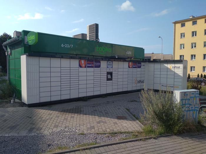 Paczkomat GDY19M Przy sklepie Żabka
