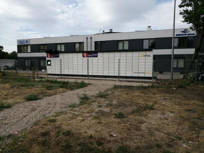 Paczkomat GDY35M przy firmie Nauta
