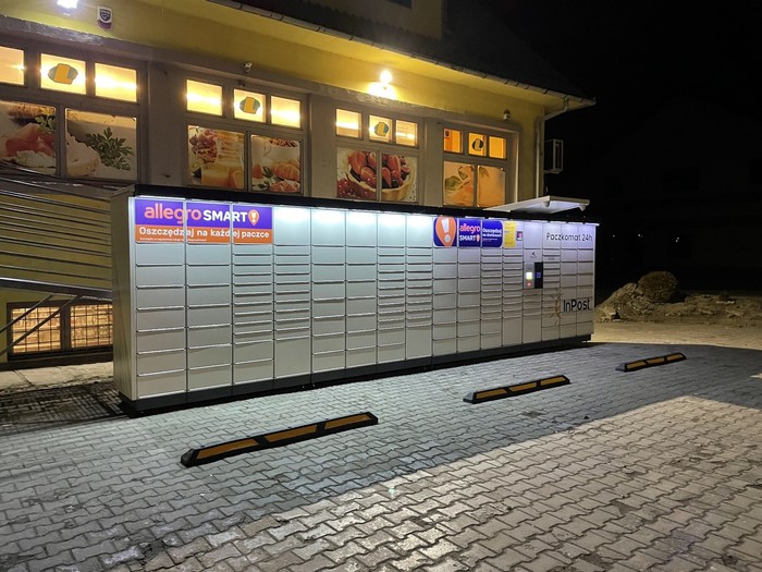 Paczkomat GGO01N Przed Lewiatanem