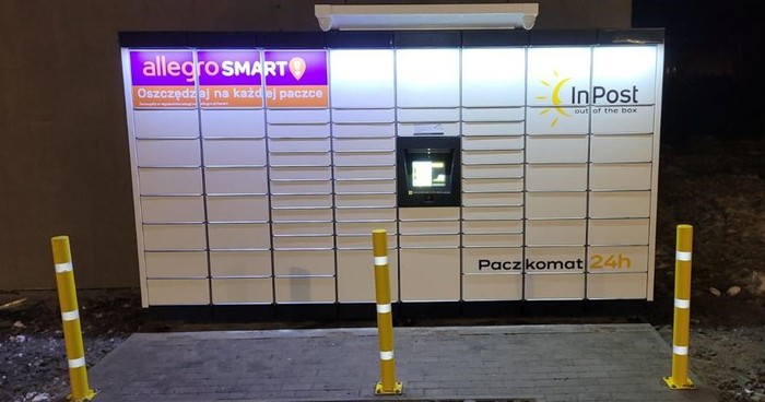Paczkomat GGOR01M OBOK SKLEPU DELIKATESY CENTRUM