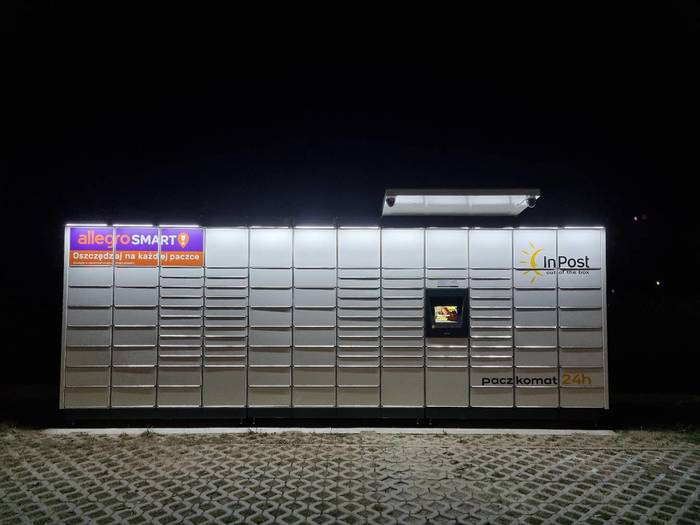 Paczkomat GHI01M Przy sklepie Delikatesy Sezam