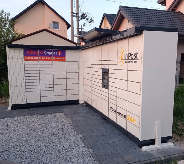 Paczkomat GIC02M Przy wjeździe na ulicę polną