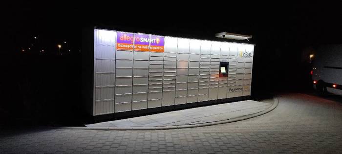Поштомат GIQ01M Przy wjeździe na osiedle