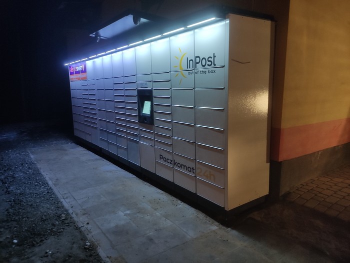 Parcel Locker GIW02M Przy sklepie