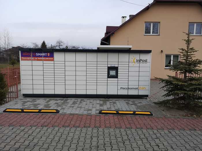 Paczkomat GJW01M Przy budynku OSP