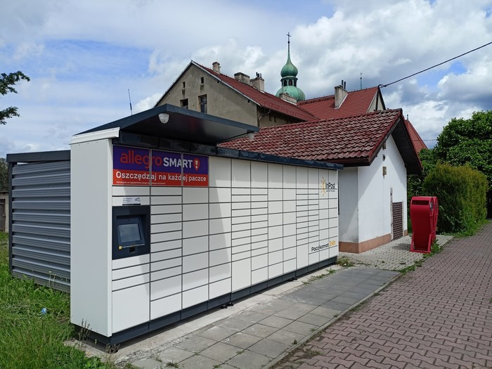 Paczkomat GKK05M Na parkingu