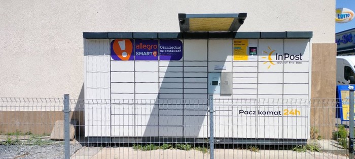 Paczkomat GLB02N Przy ciagu handlowym