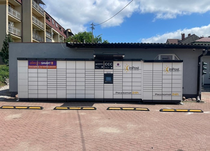 Parcel Locker GLD03M przy sklepie elektrycznym