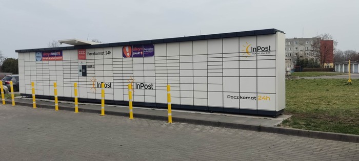 Parcel Locker GLI08N Przy myjni bezdotykowej