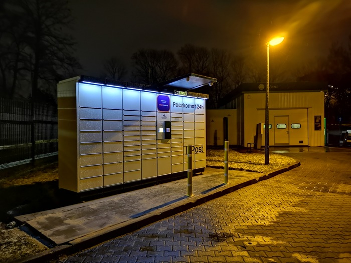 Paczkomat GLI17N Na stacji paliw BP