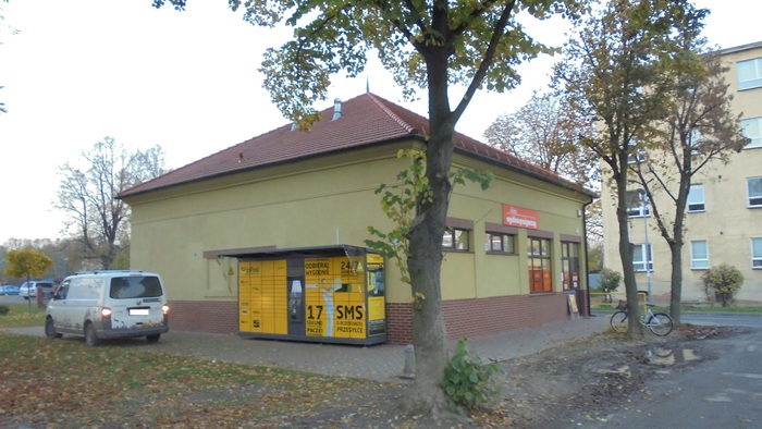 Paczkomat GLO833 Przy markecie PSS Społem