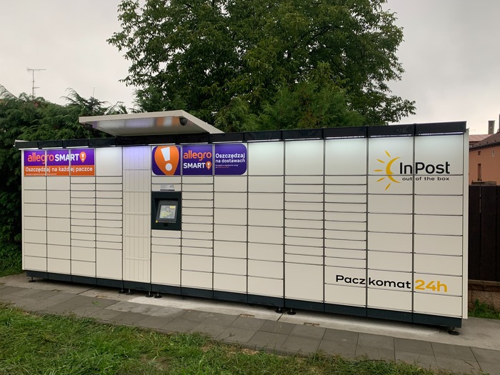 Paczkomat GMP02M Plac na skrzyżowaniu Rzeszowska/Targowa
