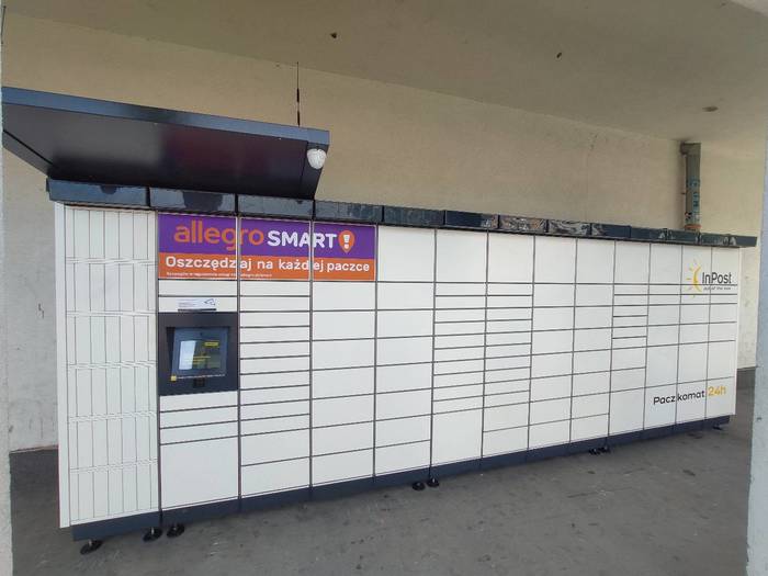 Paczkomat GNE03M Delikatesy Centrum