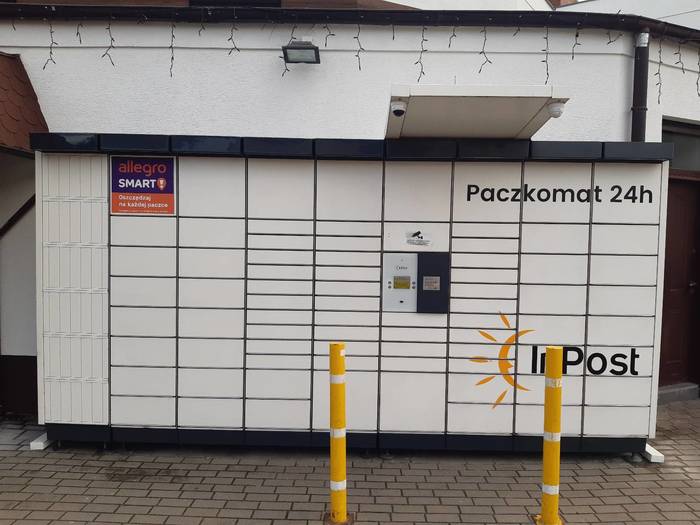 Paczkomat GNI03N Przy sklepie Bodek