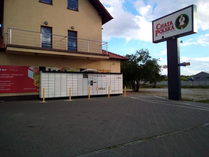 Paczkomat GNI11N Przy sklepie Chata Polska