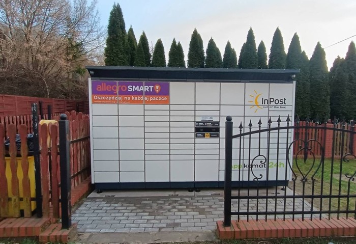 Parcel Locker GNW02BAPP Przy budynku mieszkalnym