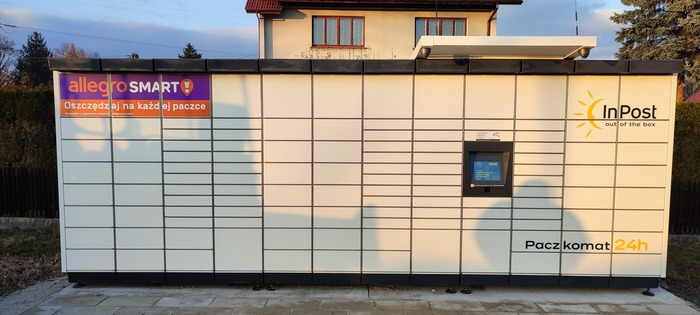 Paczkomat GOJ02M Przy firmie DOMINO