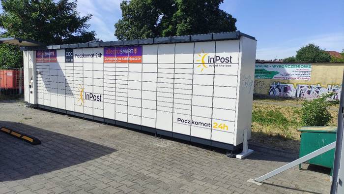 Paczkomat GOL02A Parking supermarketu