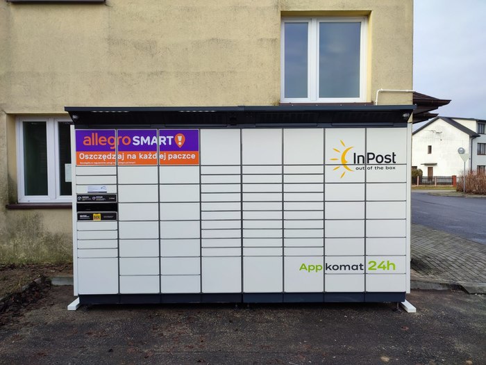 Parcel Locker GOMQ01BAPP Przy budynku biblioteki