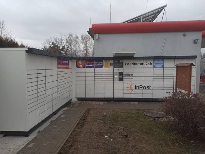 Paczkomat GOR03N Na stacji Paliw Zakole
