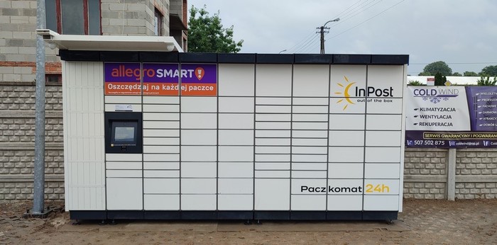 Paczkomat GORI01M Przy wjeździe na myjnie