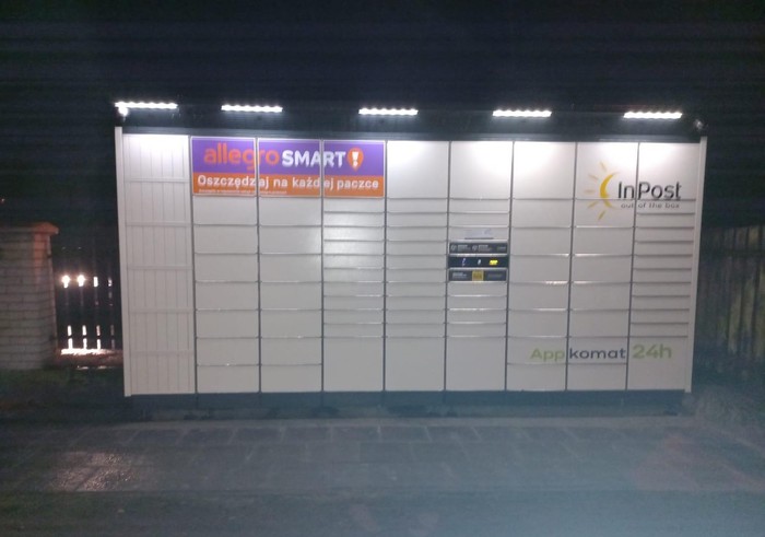 Paczkomat GQA01BAPP Przy sklepie spożywczym