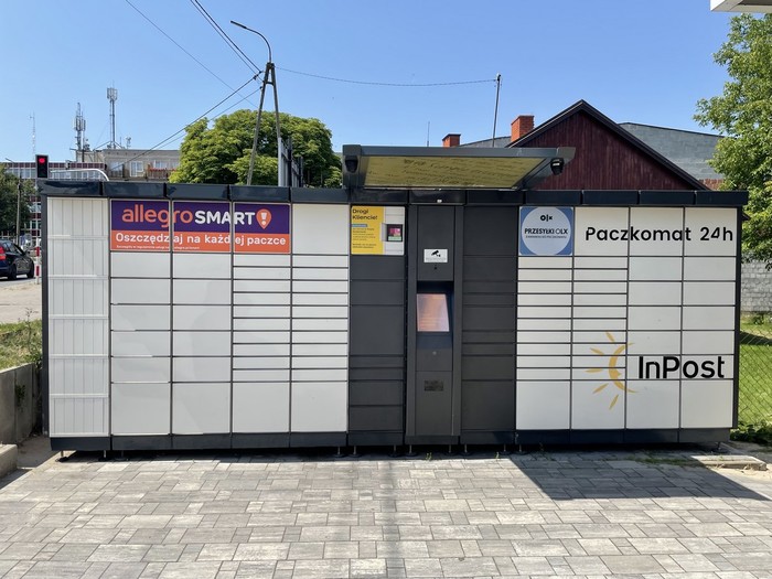 Paczkomat GRJ03A Przy sklepach handlowych