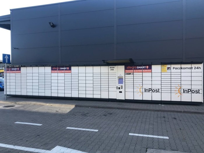 Paczkomat GRJ04A Przy Galerii Handlowej Dekada