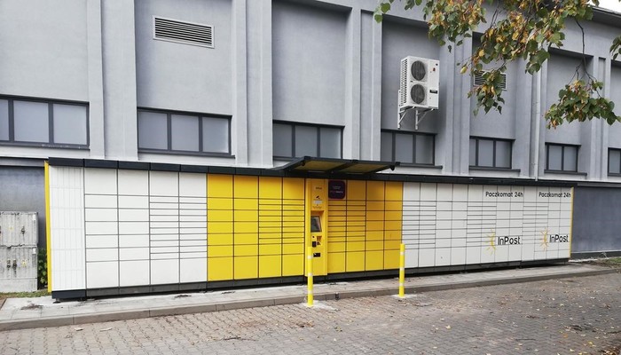 Paczkomat GRM02A Przy sklepie Carrefour