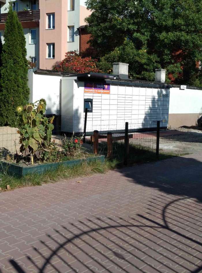 Parcel Locker GRM12M Przy przedszkolu